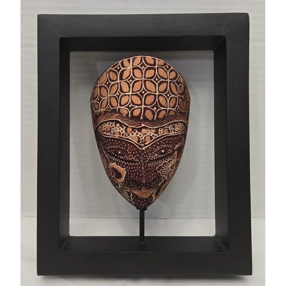 Vintage Indonesian Hand Crafted Batik Wood 4.5